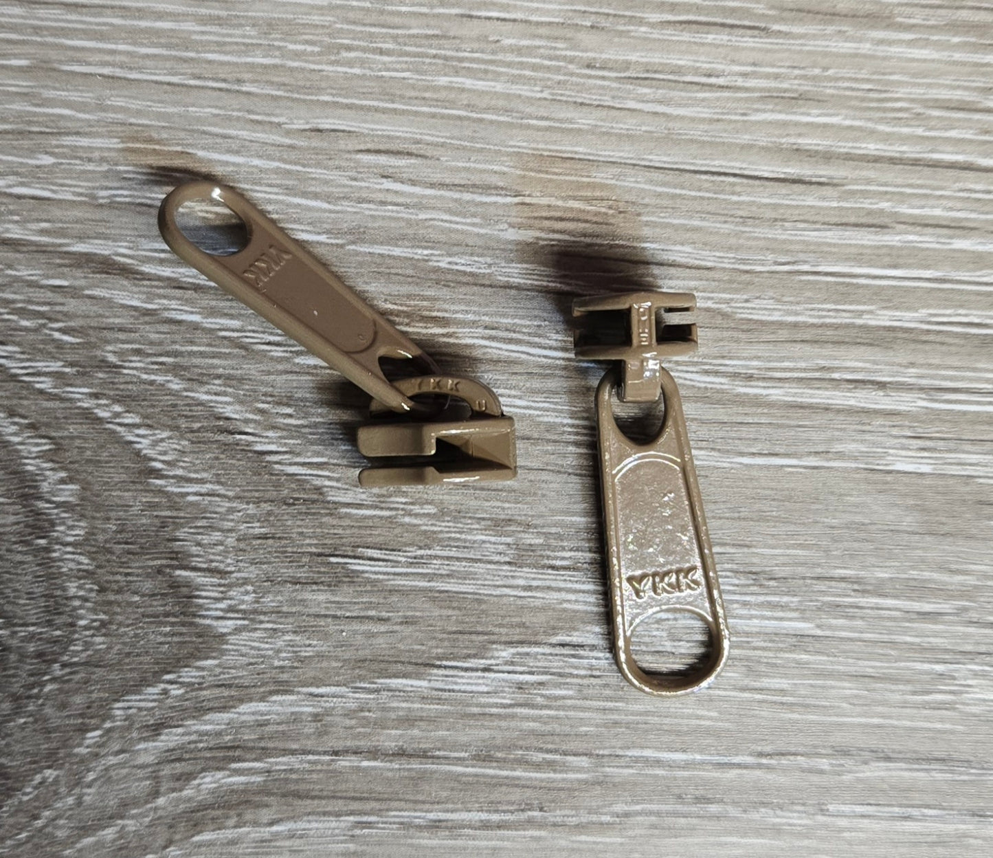 YKK #5 Coyote Brown Zipper Sliders