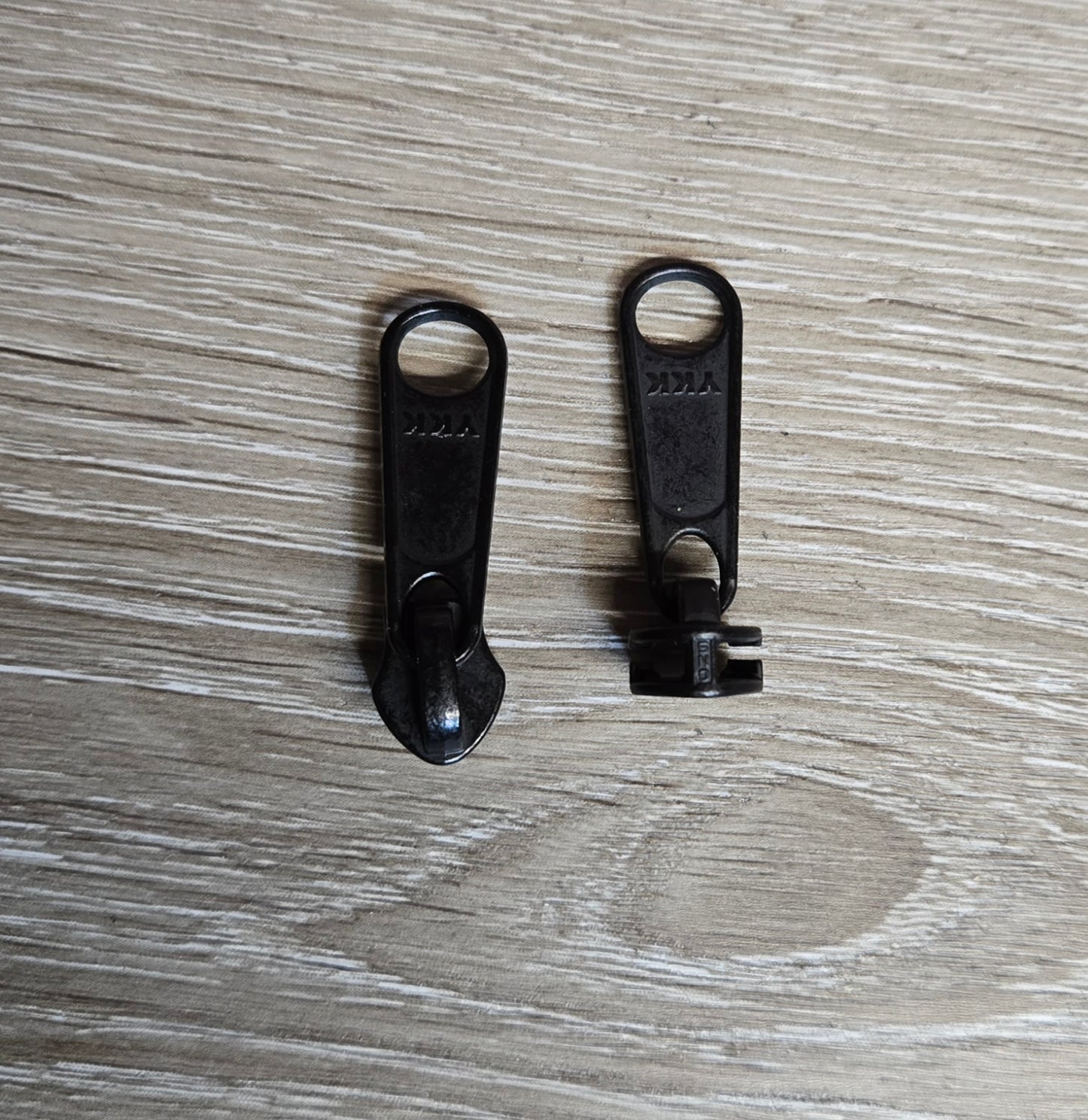 YKK #5 Black Reverse Zipper Sliders