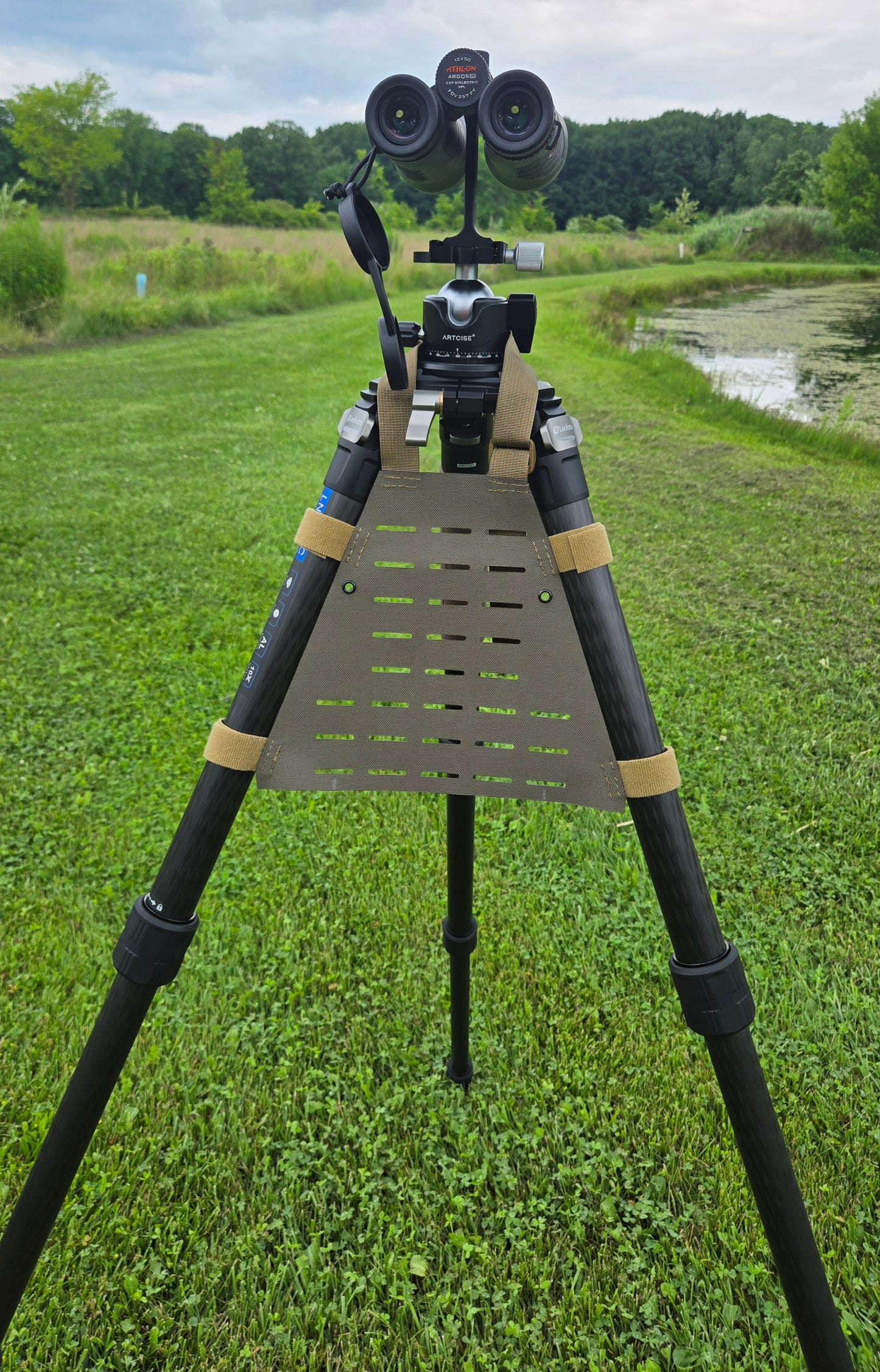 Dock Lite – Half-Size Tripod Panel for Modular MOLLE Accessories