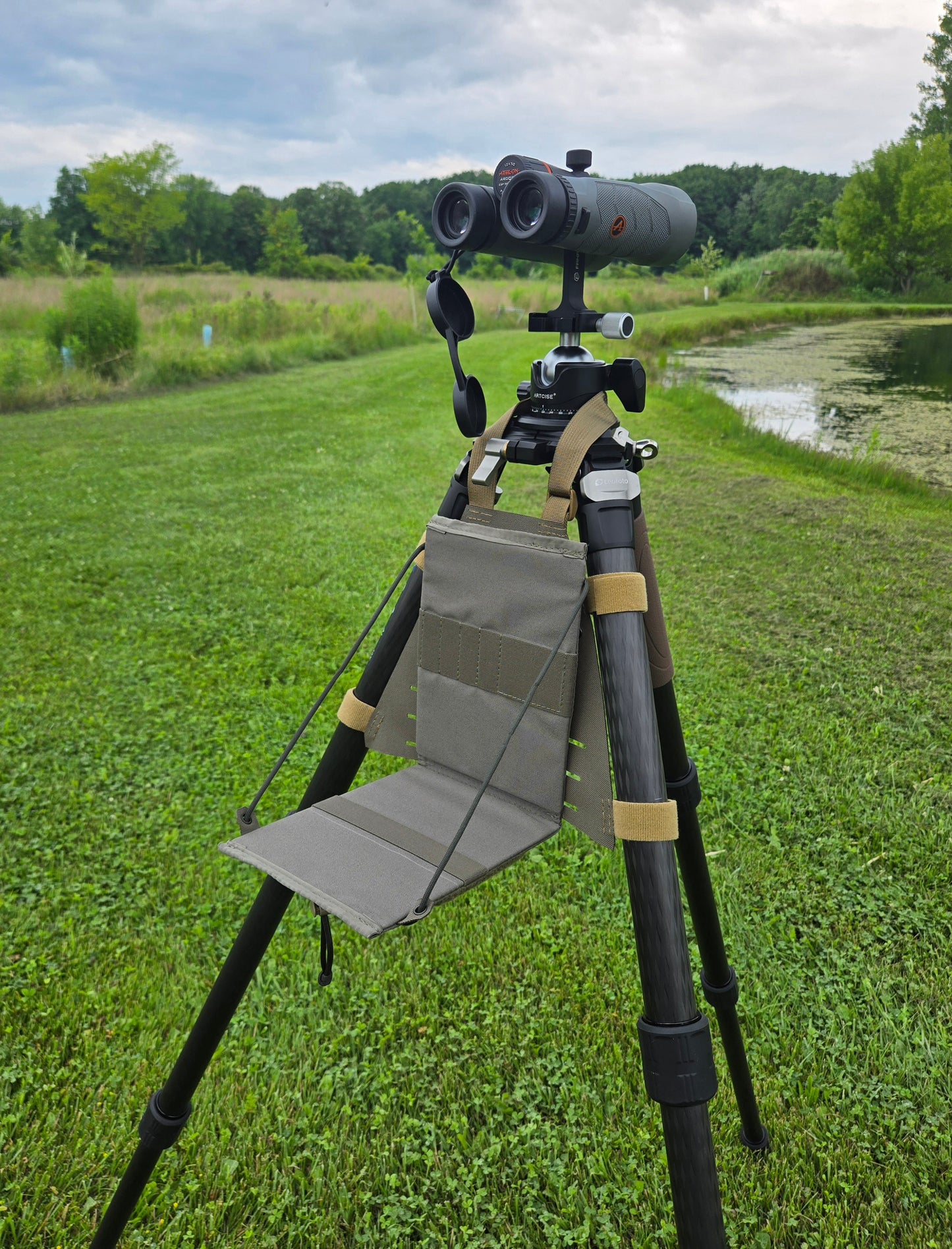 Dock Lite – Half-Size Tripod Panel for Modular MOLLE Accessories