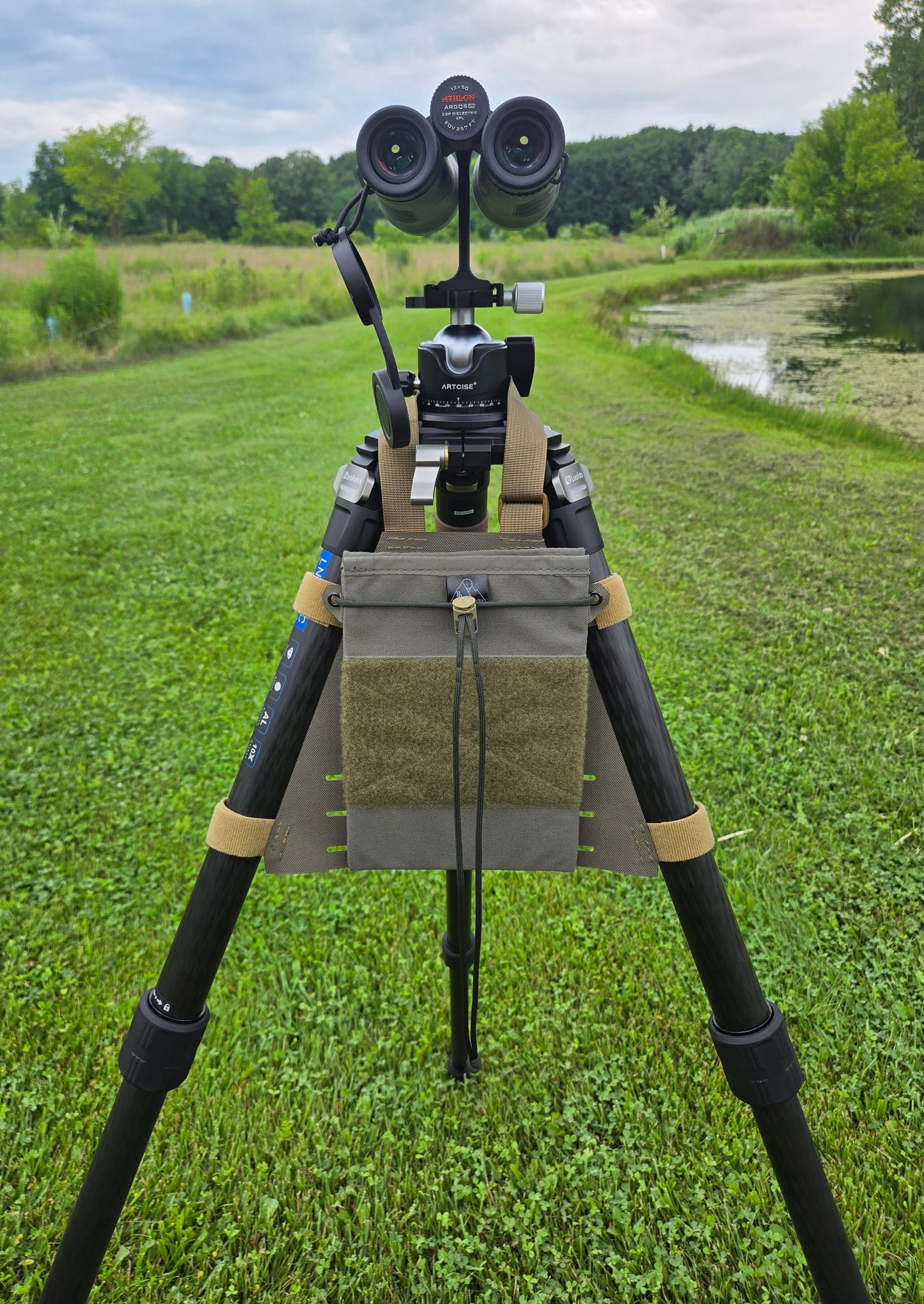 Dock Lite – Half-Size Tripod Panel for Modular MOLLE Accessories