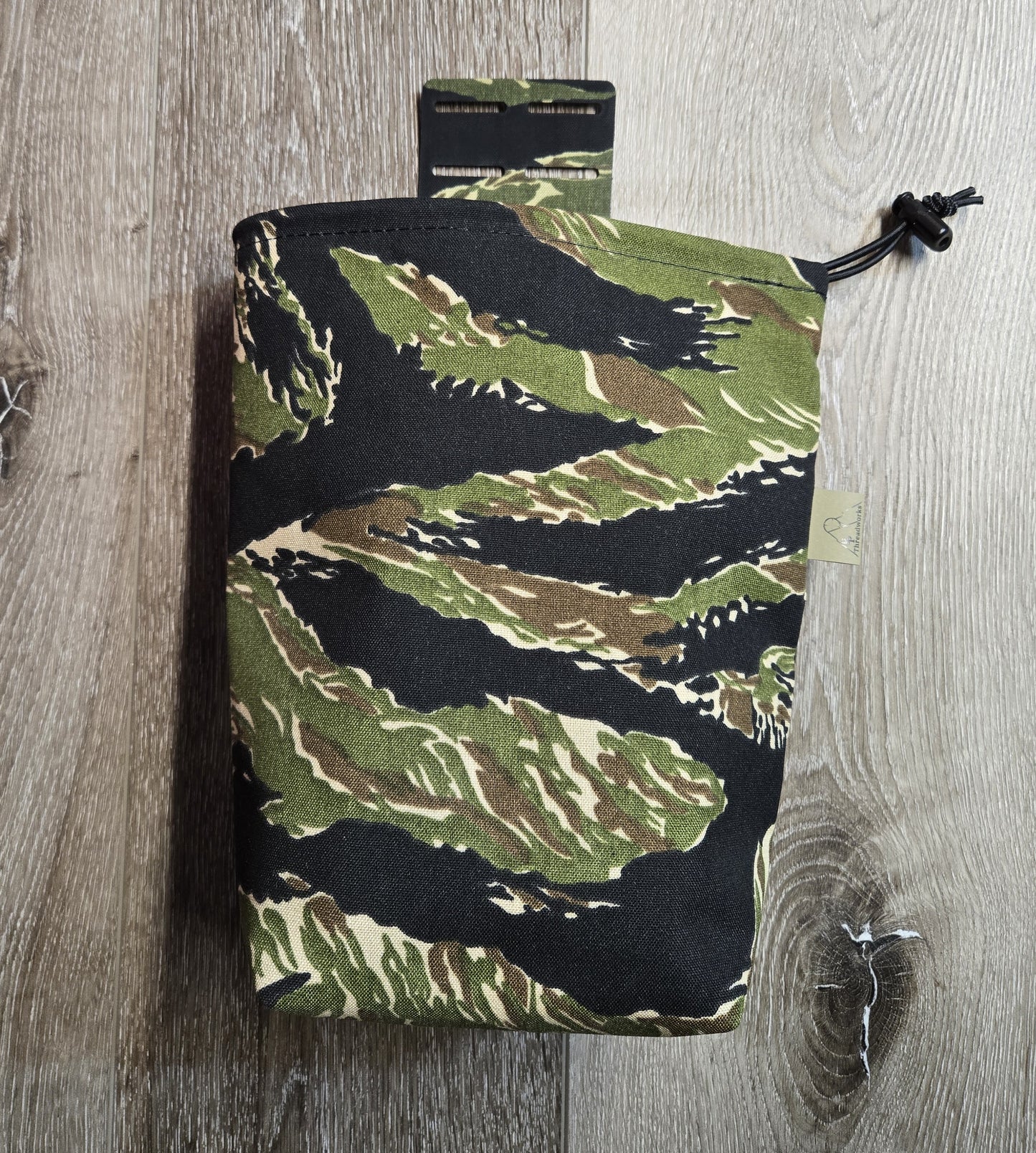 Roll-Up Dump Pouch – Low-Profile MOLLE Deployment Pouch