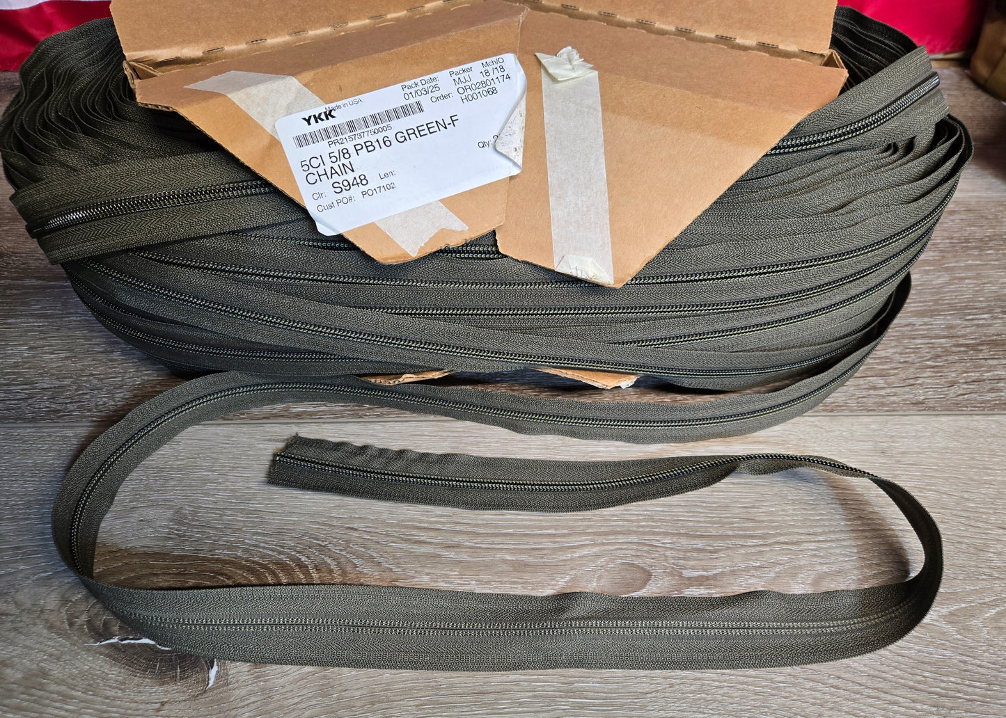 YKK #5 Ranger Green Zipper Coil Chain 5/8" Tape