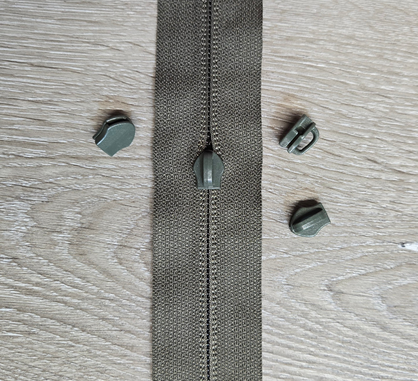 YKK #5 Reverse Zipper Sliders – Camo Green (Ranger Green Match)